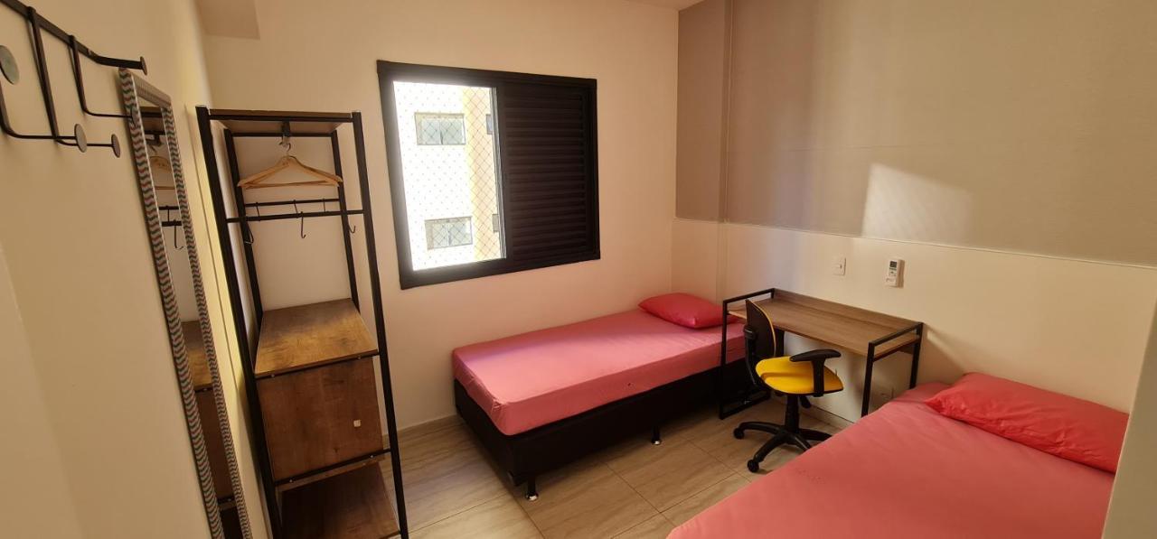 Apto Aconchegante, Bem Localizado, Churrasqueira Na Varanda, Servico De Limpeza Diaria, Servico De Praia - Pitangueiras - Γκουαρούχα Εξωτερικό φωτογραφία